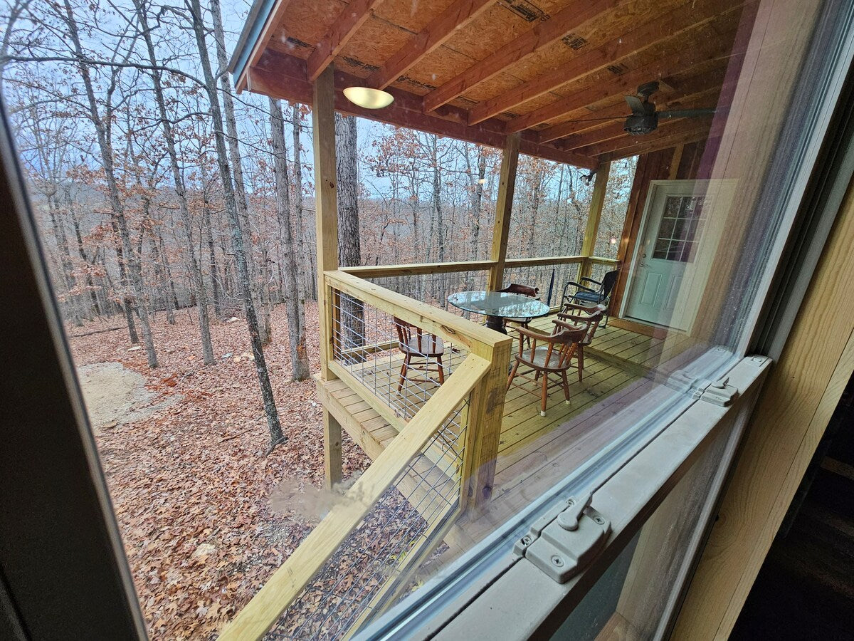 Hideaway Cabin near Mammoth Springs, Ark